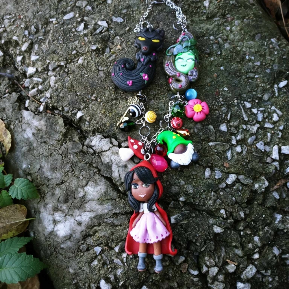 ❤🌹Red Riding 🍄Hood 🐺Necklace 🐺